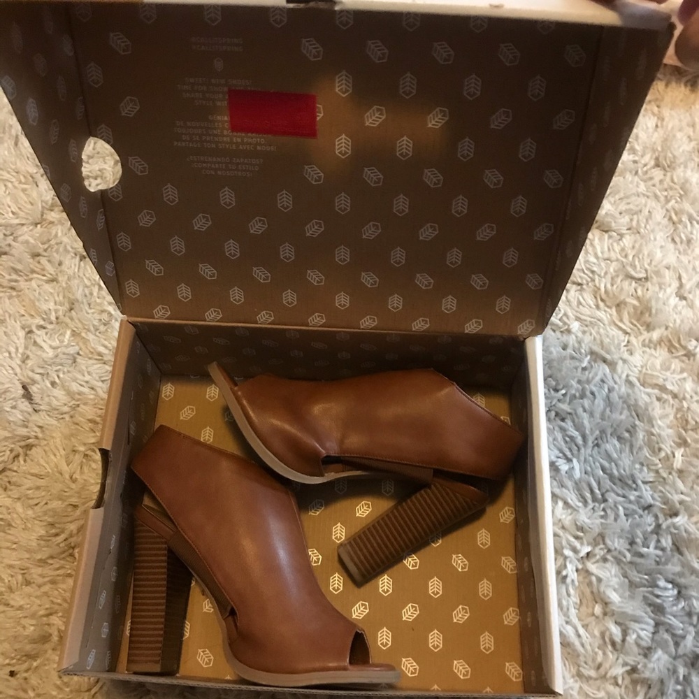 Heels - Picture 6 of 8